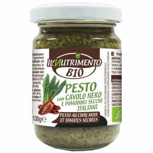 PESTO CON CAVOLO NERO E POMODORINI SECCHI